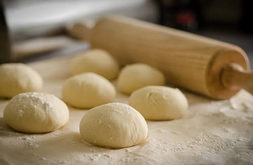 Brotmehl und normales Mehl - Dies ist der Unterschied