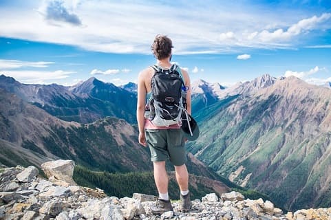 Wanderschuhe sind Spezialschuhe für Wanderungen, Bergsteigen & Klettern