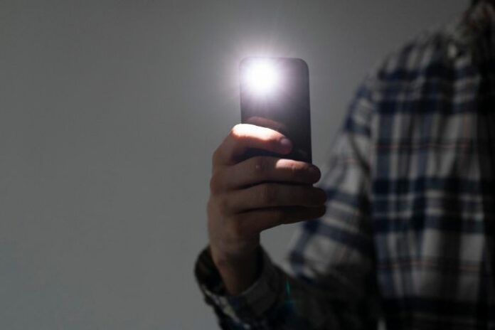 Taschenlampe auf iPhone ausschalten und einschalten